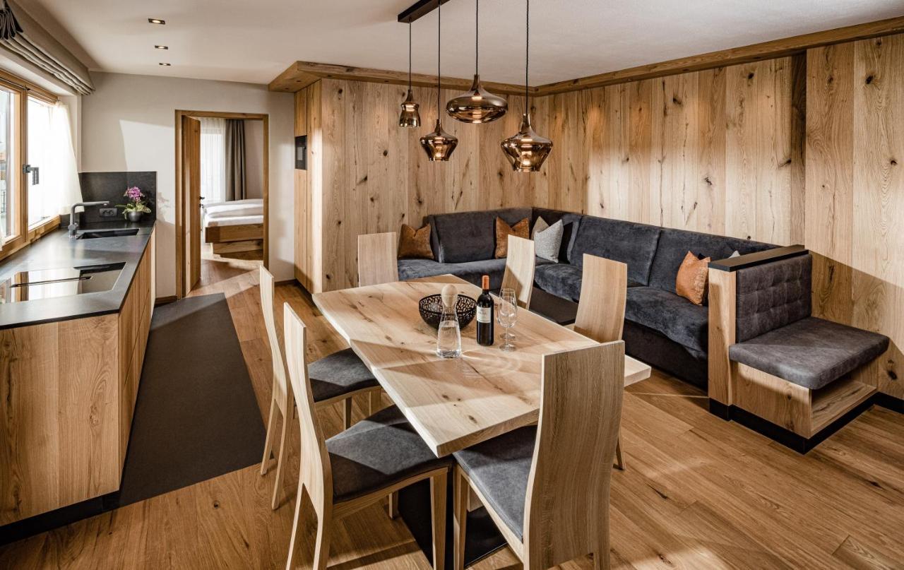 Apartments Belaval Santa Cristina Val Gardena ภายนอก รูปภาพ