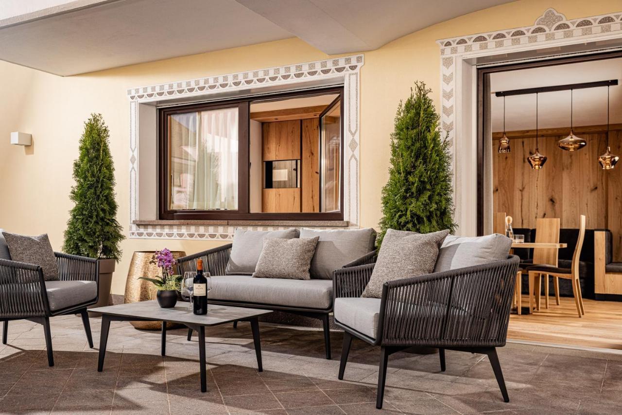 Apartments Belaval Santa Cristina Val Gardena ภายนอก รูปภาพ