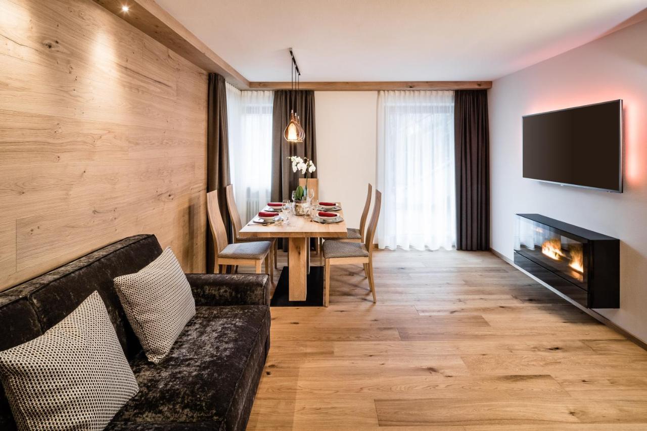 Apartments Belaval Santa Cristina Val Gardena ภายนอก รูปภาพ