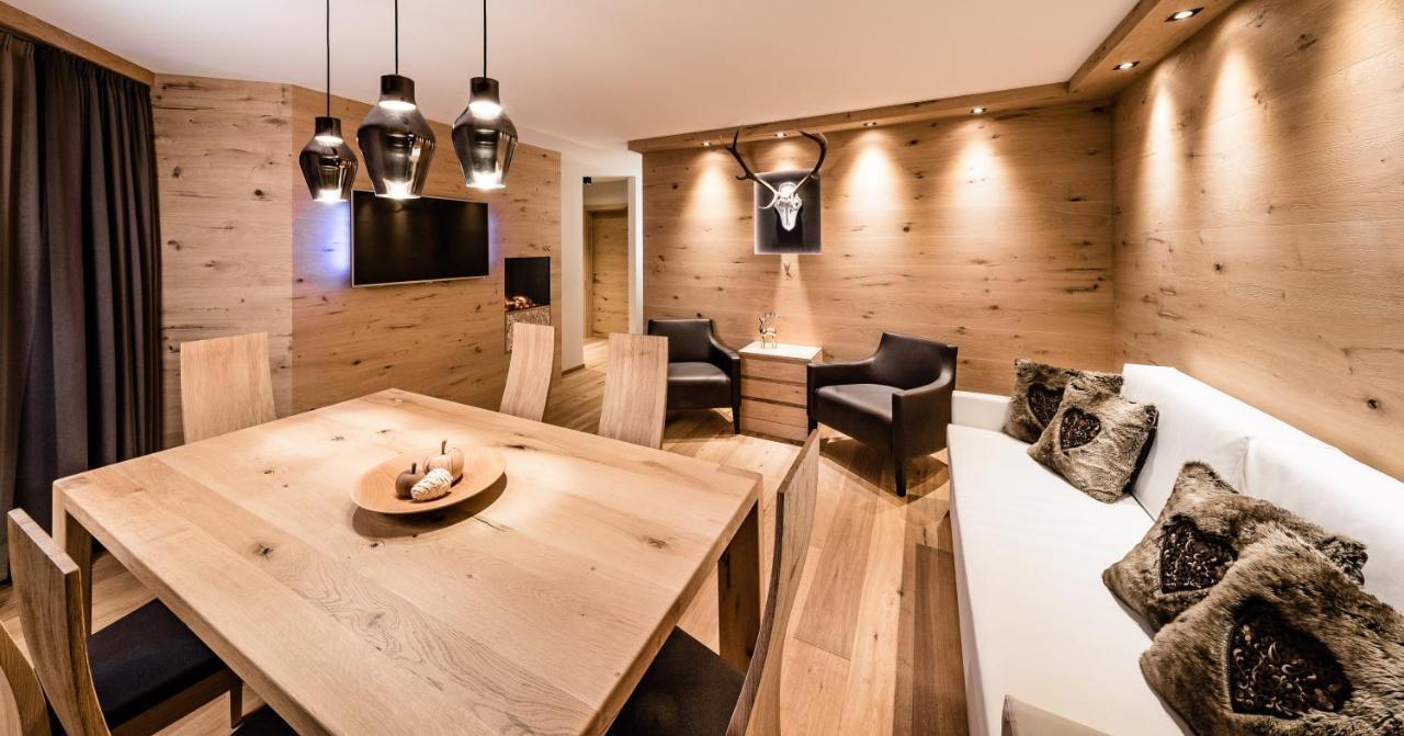Apartments Belaval Santa Cristina Val Gardena ภายนอก รูปภาพ